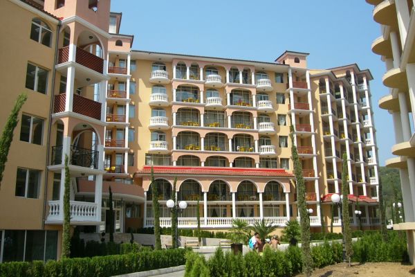 Почивка на Елените, хотел Атриум Бийч 3*