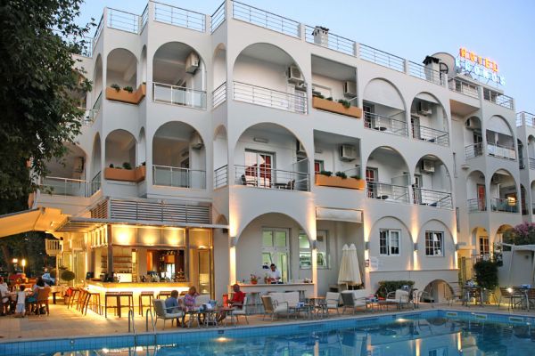 Почивка в Гърция, Хотел KRONOS HOTEL 4*