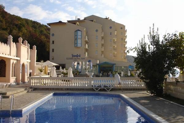 Почивка в Елените, Хотел Роял Бей 4*